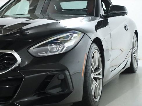 Certified 2023 BMW Z4 sDrive30i w/ Premium Package RWD image 5