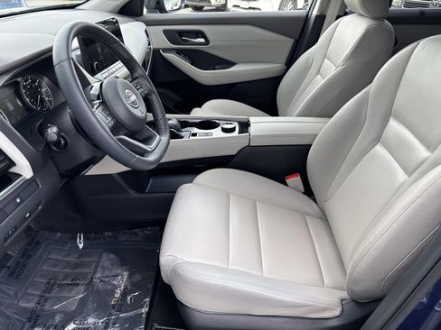 Used 2022 Nissan Rogue SL w/ SL Premium Package AWD/4WD image 12