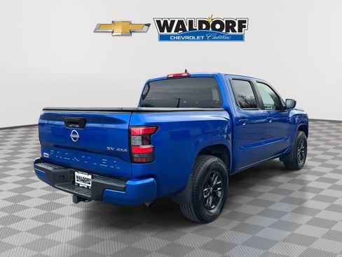 Used 2024 Nissan Frontier SV image 6