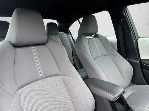 Used 2024 Toyota Corolla SE FWD image 24