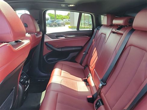 Used 2024 BMW X4 xDrive30i w/ Parking Assistance Package image 16