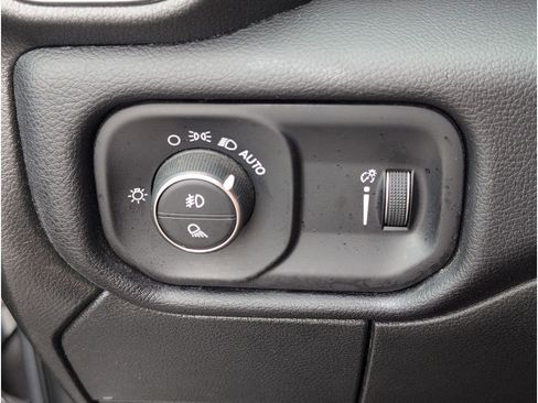 Used 2024 RAM 2500 Big Horn image 29