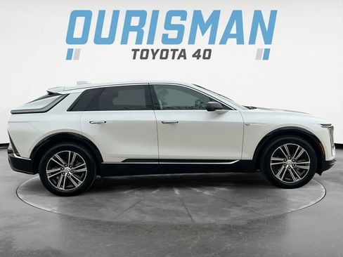 Used 2024 Cadillac Lyriq Luxury image 7
