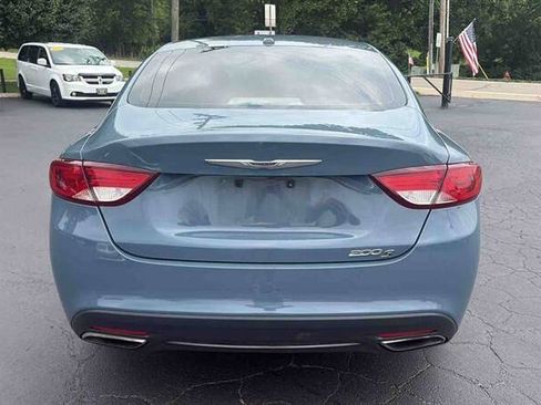 Used 2015 Chrysler 200 S FWD image 7