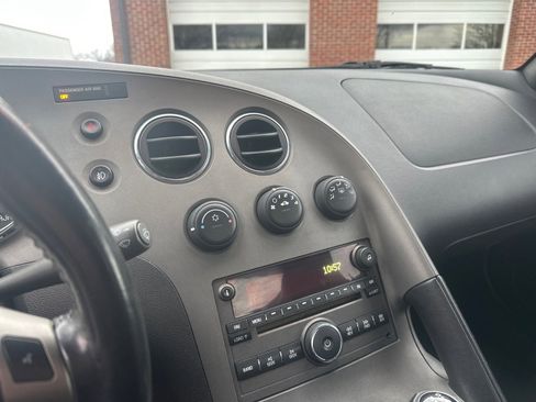 Used 2006 Pontiac Solstice Convertible w/ Premium Package image 20