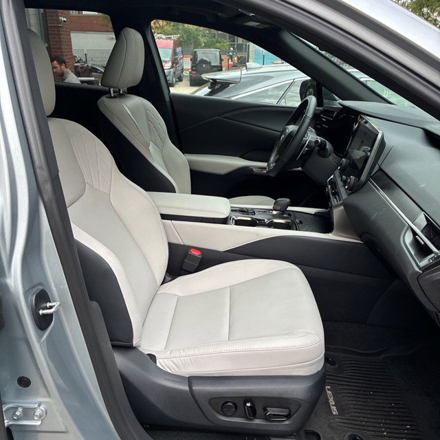 Used 2026 Lexus RX 350 Premium w/ All Season Protection Package AWD/4WD image 3