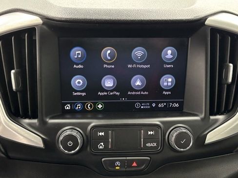 Used 2023 GMC Terrain SLT image 23