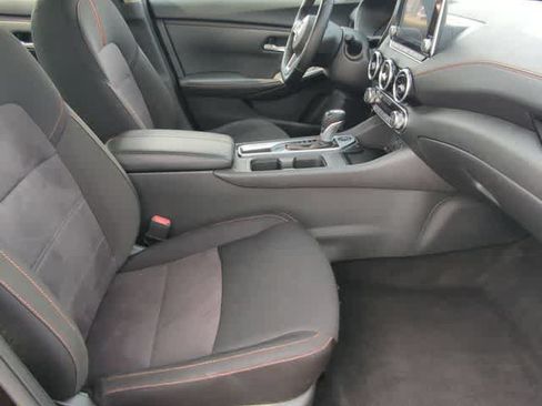 Used 2025 Nissan Sentra SR FWD image 21