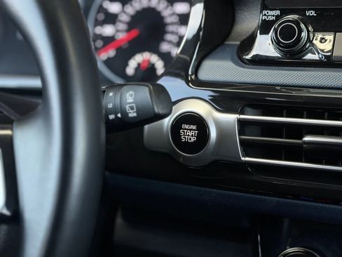 Used 2022 Kia Seltos S image 26