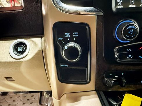 Used 2017 RAM 2500 Limited image 32