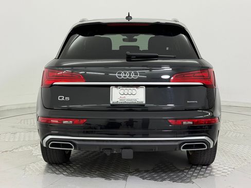 Used 2024 Audi Q5 e Prestige w/ Prestige Package image 10