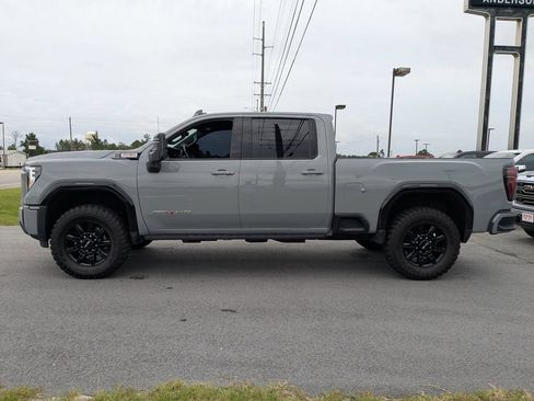 Used 2025 GMC Sierra 2500 AT4 w/ AT4 Premium Plus Package AWD/4WD image 7