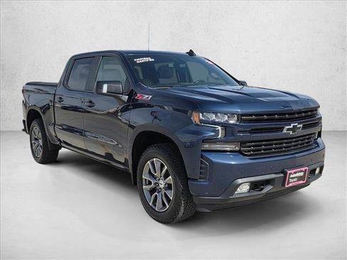 Used 2021 Chevrolet Silverado 1500 RST image 3