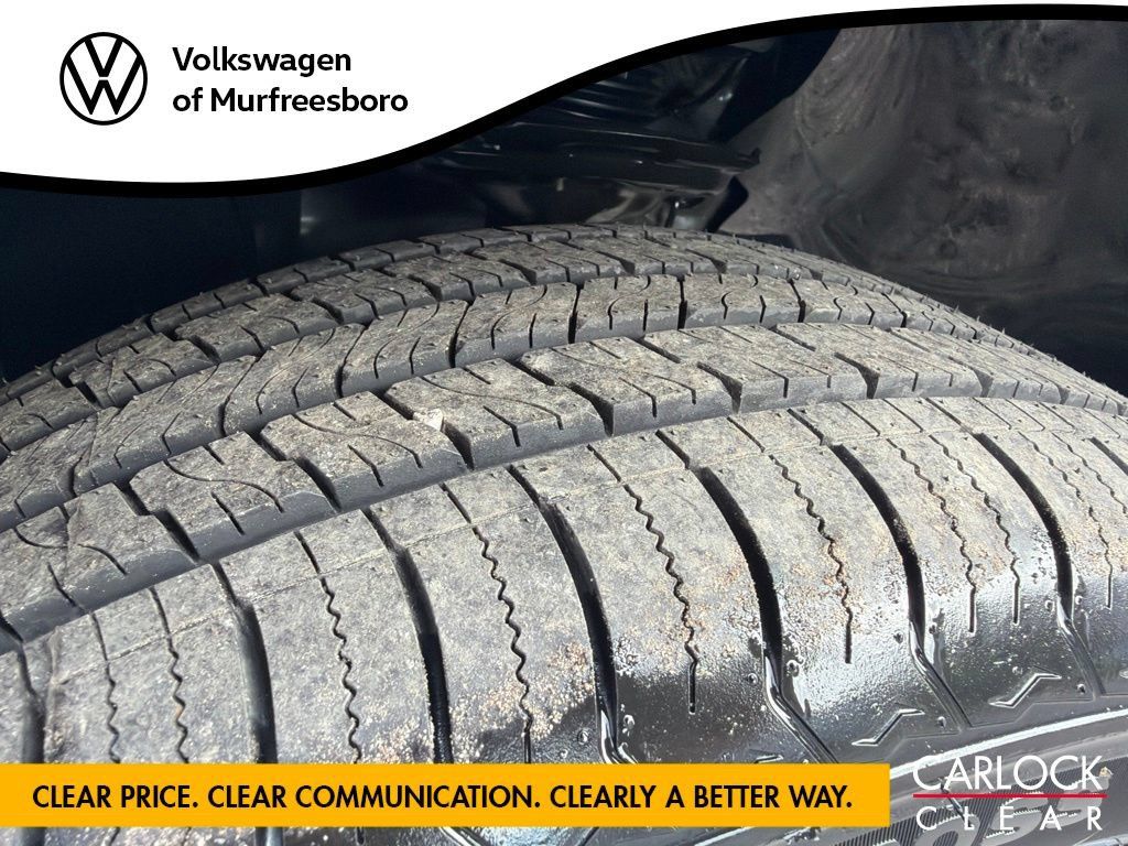 Certified 2023 Volkswagen Tiguan SE FWD image 15