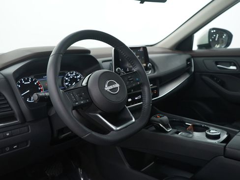 Used 2023 Nissan Rogue SV w/ SV Premium B Package image 26