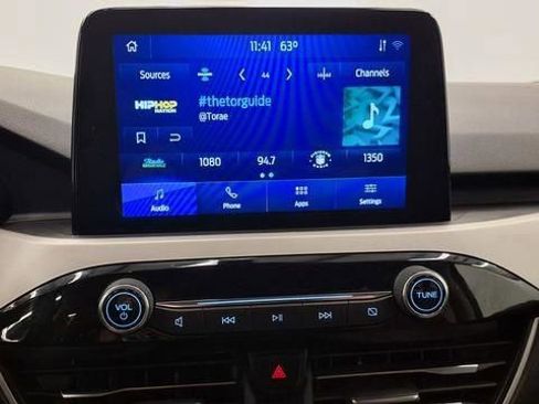 Used 2021 Ford Escape SE image 30