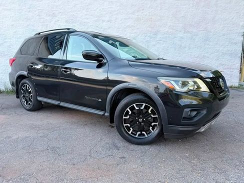 Used 2019 Nissan Pathfinder SV w/ Rock Creek Edition FWD image 2