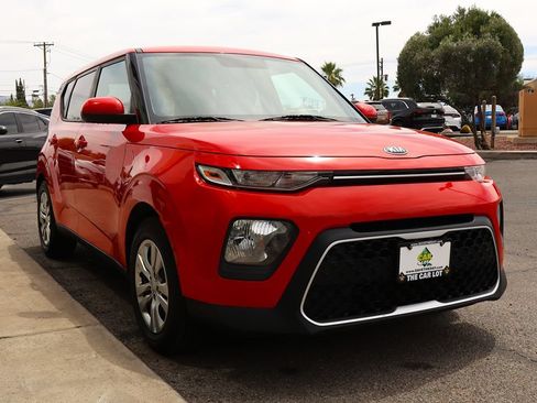 Used 2020 Kia Soul LX FWD image 18