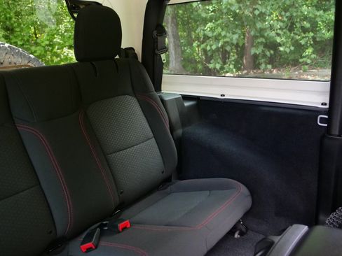 Used 2019 Jeep Wrangler Rubicon AWD/4WD image 43