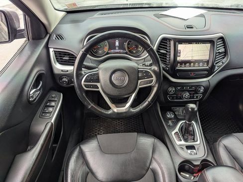 Used 2018 Jeep Cherokee Trailhawk w/ Comfort & Convenience Group image 27