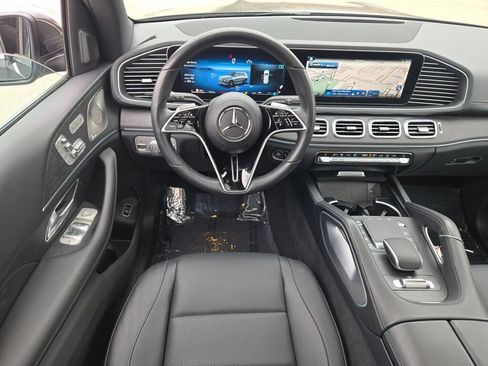 Used 2025 Mercedes-Benz GLS 450 4MATIC image 20