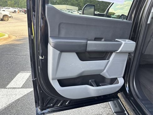 Used 2024 Ford F250 XLT image 23