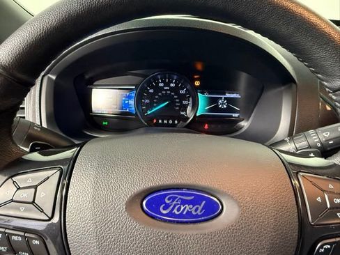 Used 2017 Ford Explorer XLT w/ Equipment Group 202A image 19