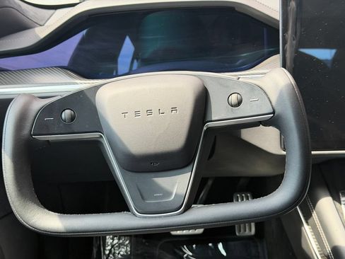 Used 2022 Tesla Model S Plaid AWD/4WD image 17