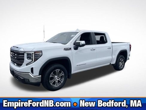 Used 2025 GMC Sierra 1500 SLT AWD/4WD image 1