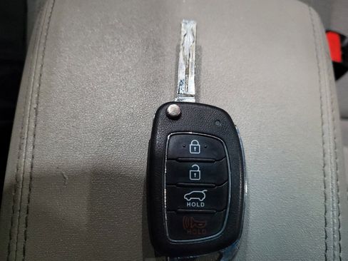 Used 2019 Hyundai Tucson SE AWD/4WD image 32