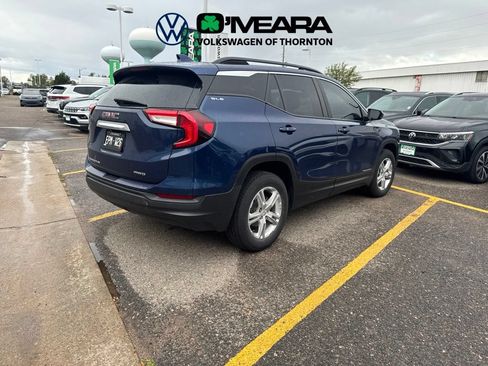 Used 2022 GMC Terrain SLE w/ Driver Convenience Package AWD/4WD image 4