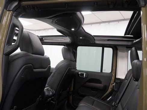 New 2026 Jeep Wrangler Unlimited Rubicon 392 image 18