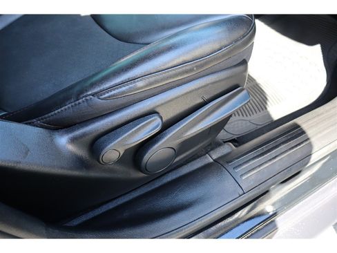 Used 2021 Jeep Cherokee Trailhawk image 32