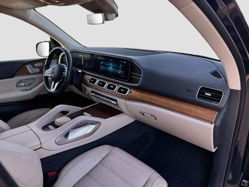 Used 2020 Mercedes-Benz GLS 450 4MATIC image 14