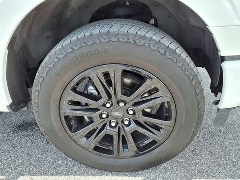 Used 2024 Ford F150 Platinum AWD/4WD image 9
