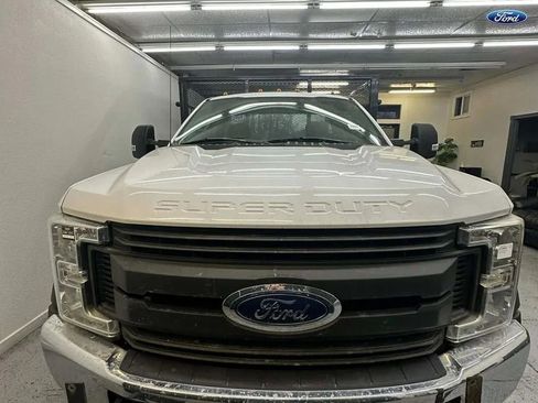 Used 2018 Ford F550 2WD Regular Cab Super Duty w/ Power Equipment Group image 2