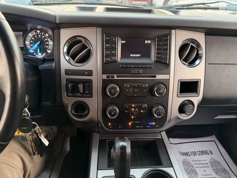 Used 2015 Ford Expedition XLT w/ Equipment Group 201A image 44
