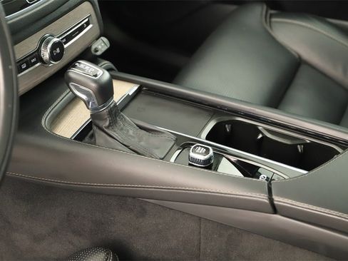 Used 2022 Volvo XC90 T6 Inscription w/ Advanced Package image 17