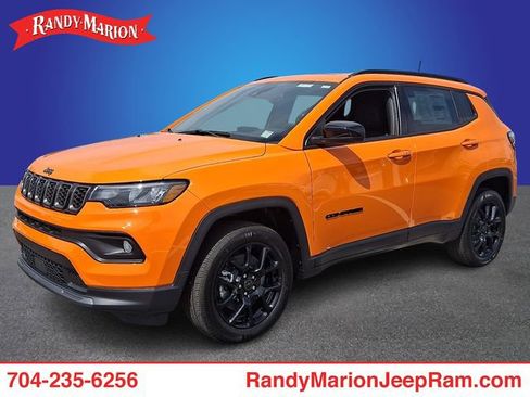 New 2026 Jeep Compass Latitude w/ Sun and Sound Group AWD/4WD image 1
