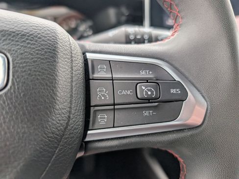 Used 2023 Jeep Compass Trailhawk image 19