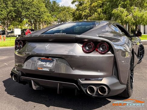 Used 2018 Ferrari 812 Superfast RWD image 56