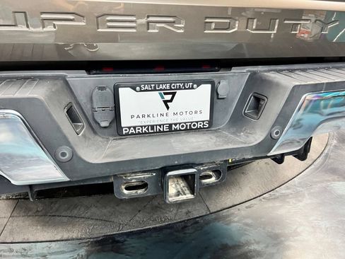 Used 2017 Ford F450 Lariat w/ Lariat Value Package AWD/4WD image 22