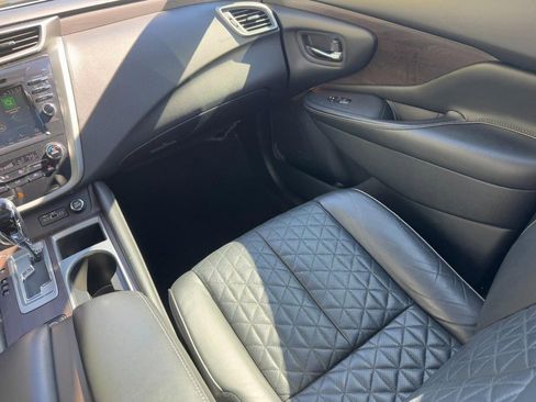 Used 2019 Nissan Murano Platinum w/ Cargo Package image 15