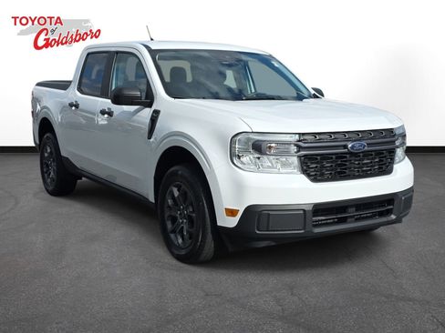 Used 2024 Ford Maverick XLT FWD image 3