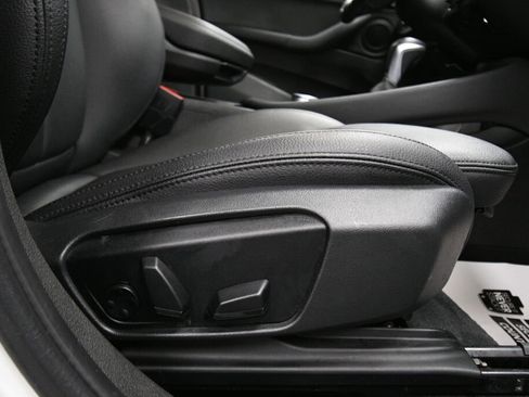 Used 2019 BMW X1 xDrive28i w/ Convenience Package image 29