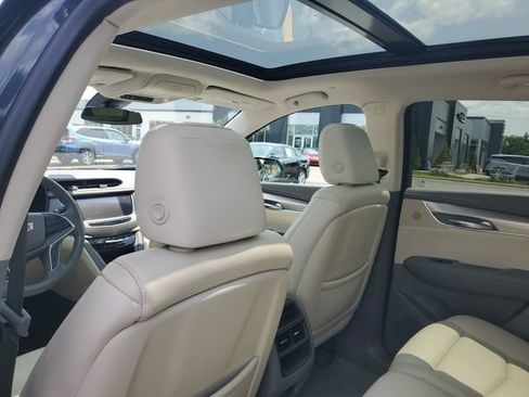 Certified 2019 Cadillac XT5 Luxury FWD image 10