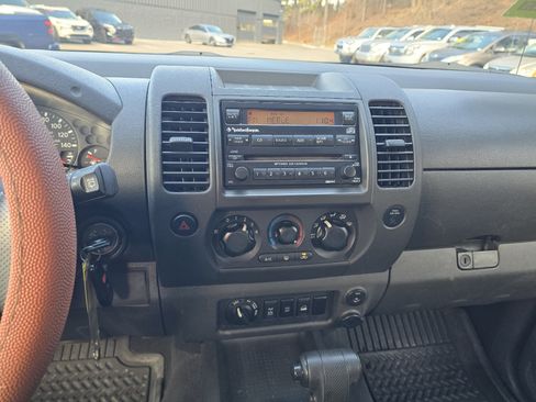 Used 2007 Nissan Xterra Off-Road w/ Rockford Fosgate Audio Pkg image 10