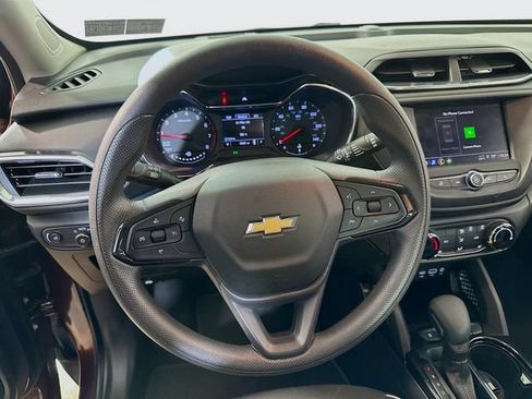 Used 2023 Chevrolet TrailBlazer LT FWD image 14