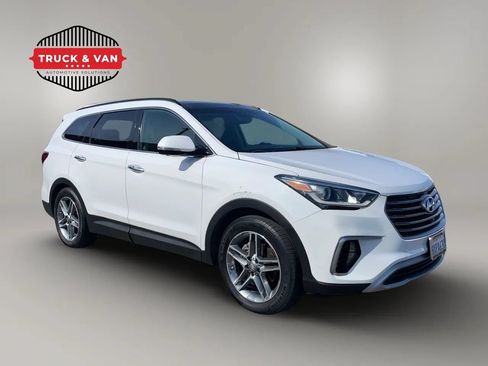 Used 2018 Hyundai Santa Fe FWD image 8