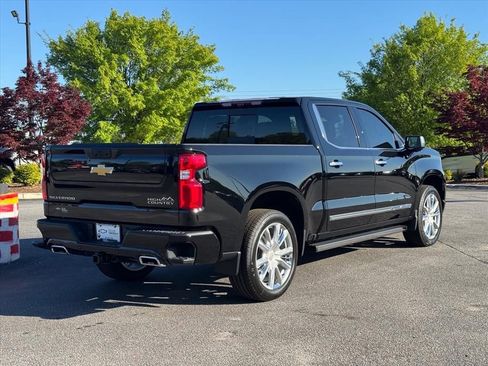 New 2026 Chevrolet Silverado 1500 High Country AWD/4WD image 3